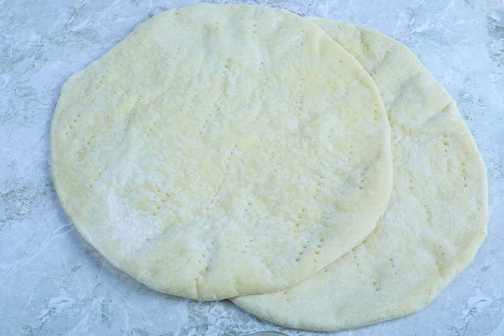 THE GERMAN B/HOUSE PIZZA BASE REGULAR